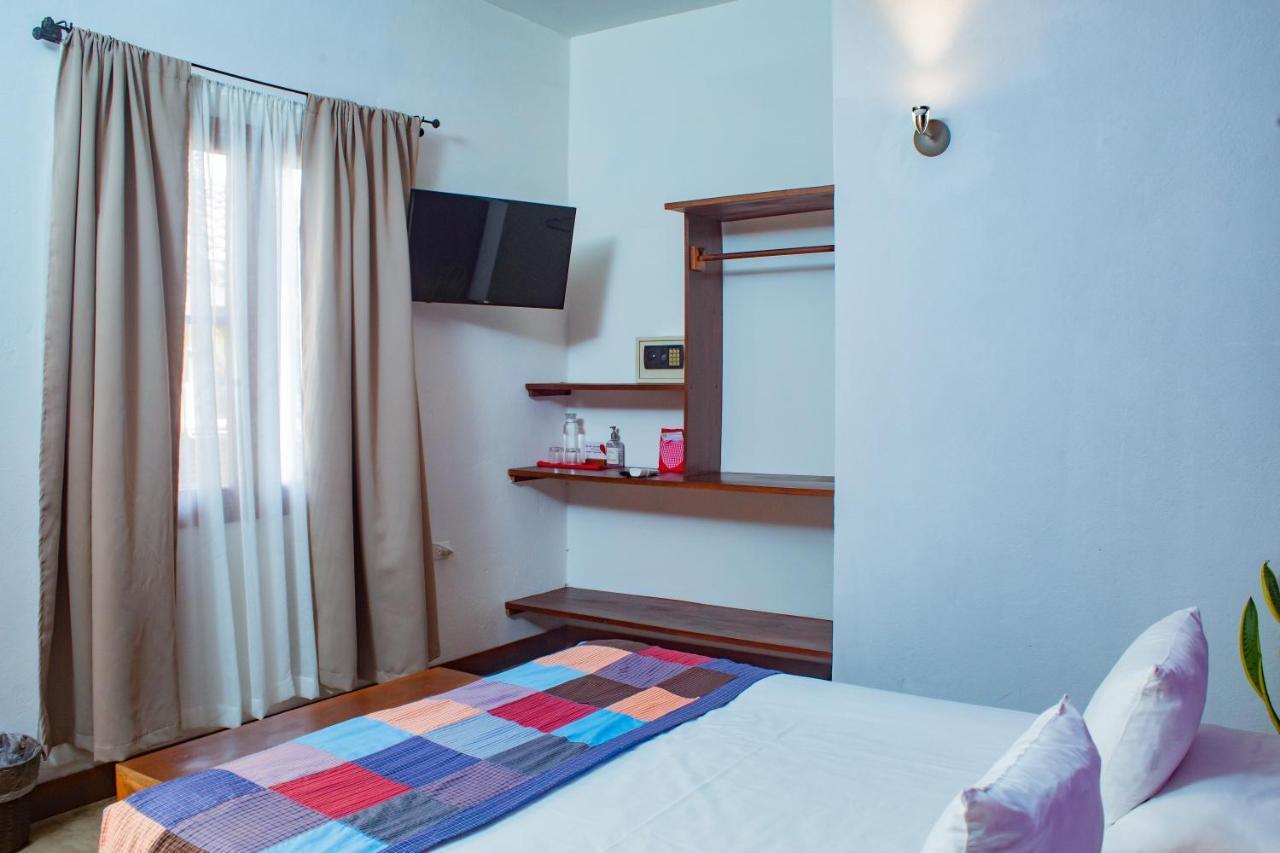 Con Corazon Hotel